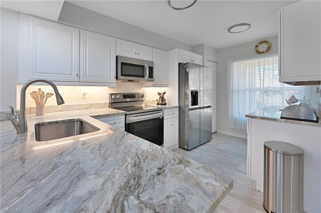 6480 Huntington Lakes Cir, Unit 103, Naples, FL 34119 Main Photo