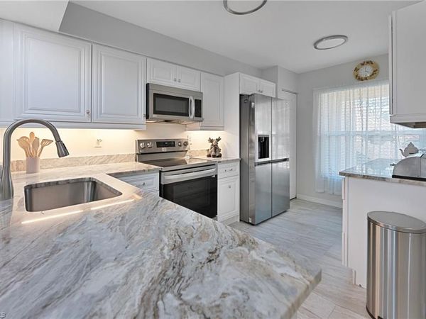 6480 Huntington Lakes CIR, Unit 103, NAPLES, FL 34119