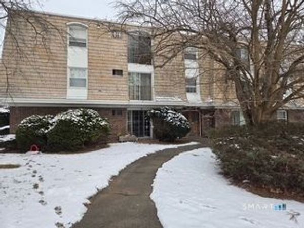 1162 Middle West, Unit APT B2, Manchester, CT 06040