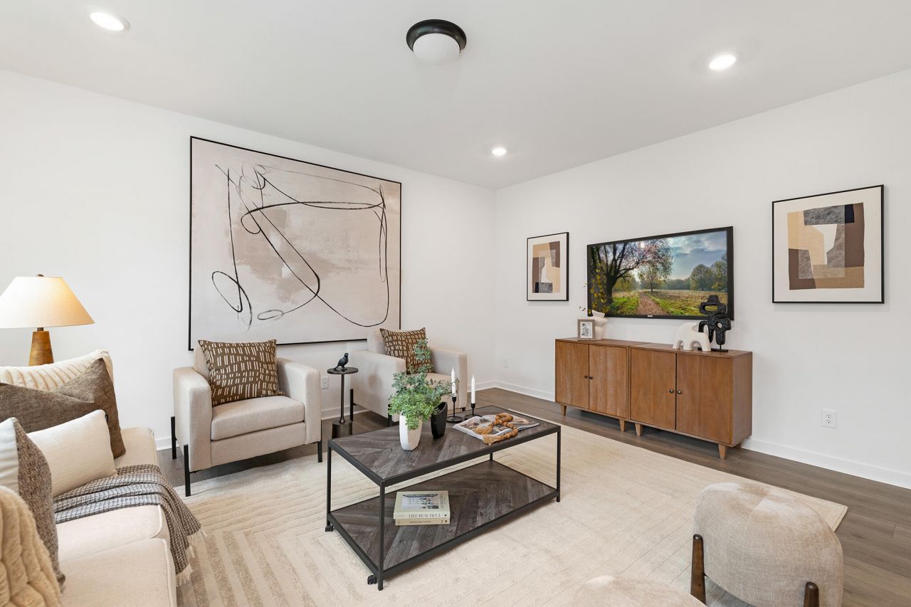 1012 Toland Drive Photo 11