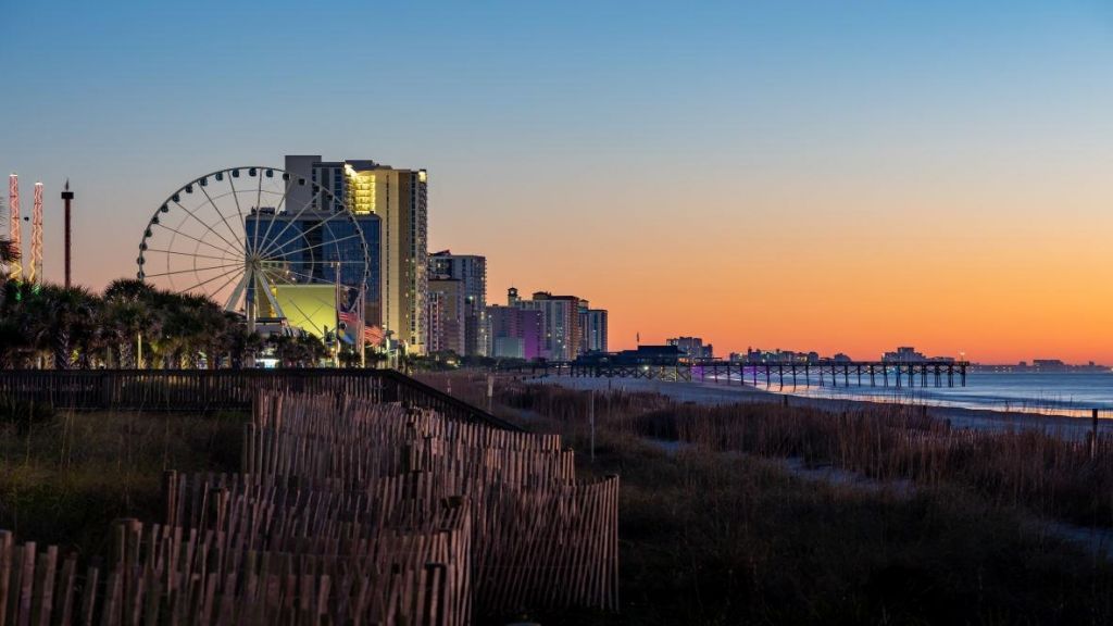 401 Gemstone Blvd Photo 35