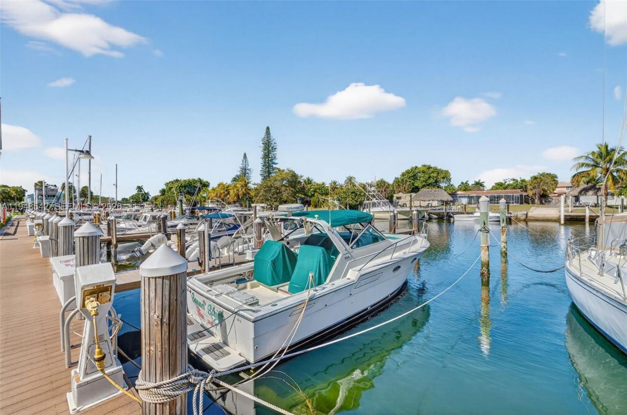 2731 NE 14th St Cswy , Unit 919, Pompano Beach, FL 33062 Photo