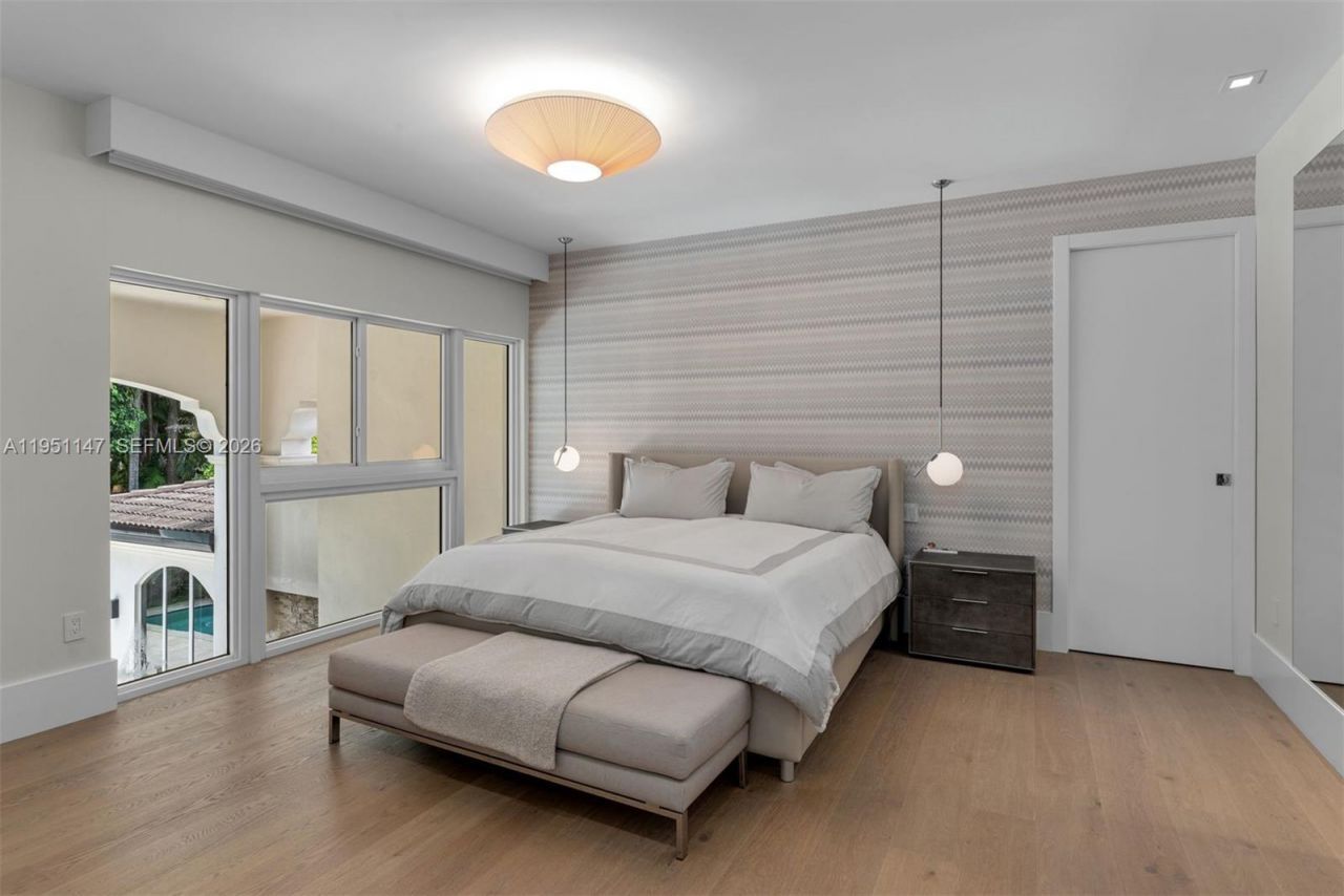 229 Golden Beach Dr , Golden Beach, FL 33160 Photo