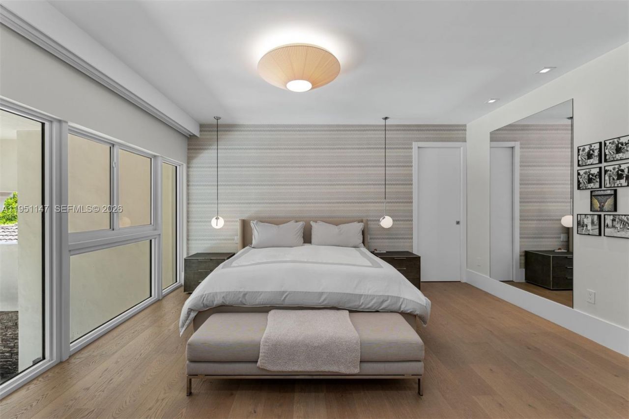 229 Golden Beach Dr , Golden Beach, FL 33160 Photo