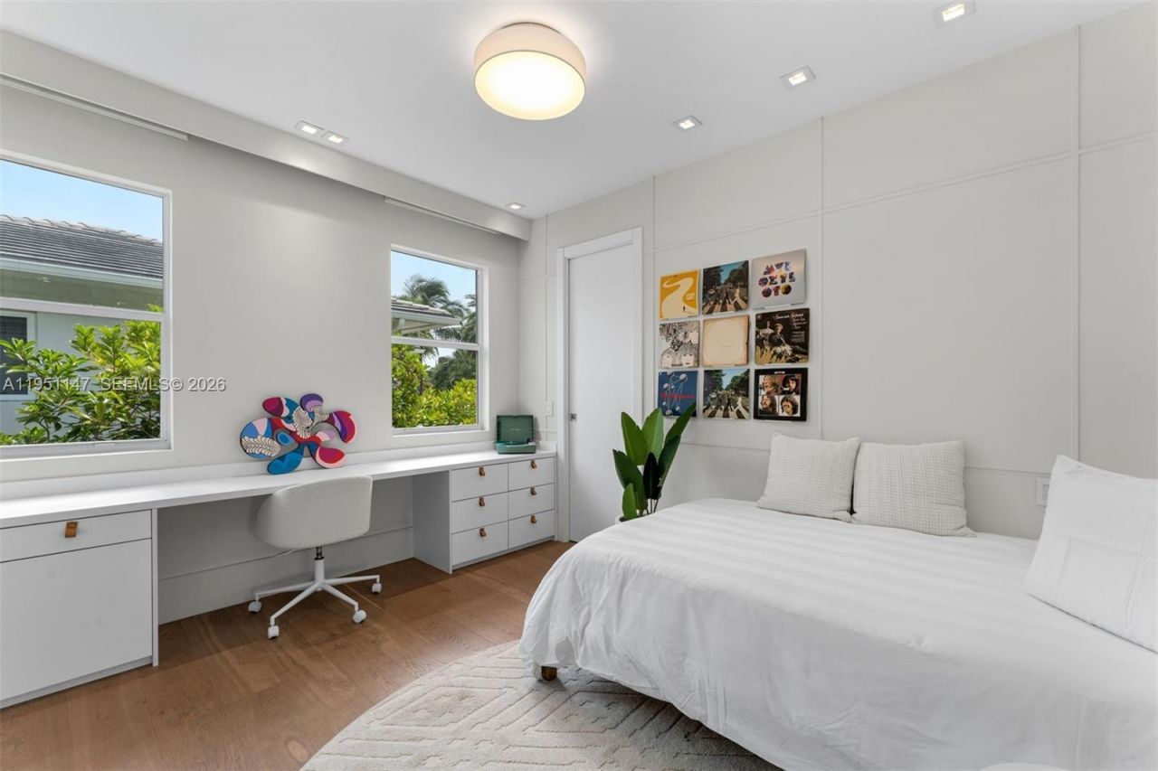 229 Golden Beach Dr , Golden Beach, FL 33160 Photo