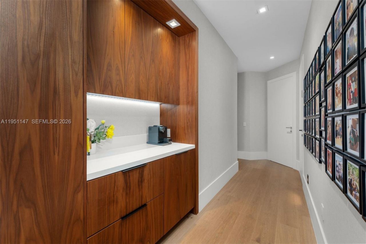 229 Golden Beach Dr , Golden Beach, FL 33160 Photo