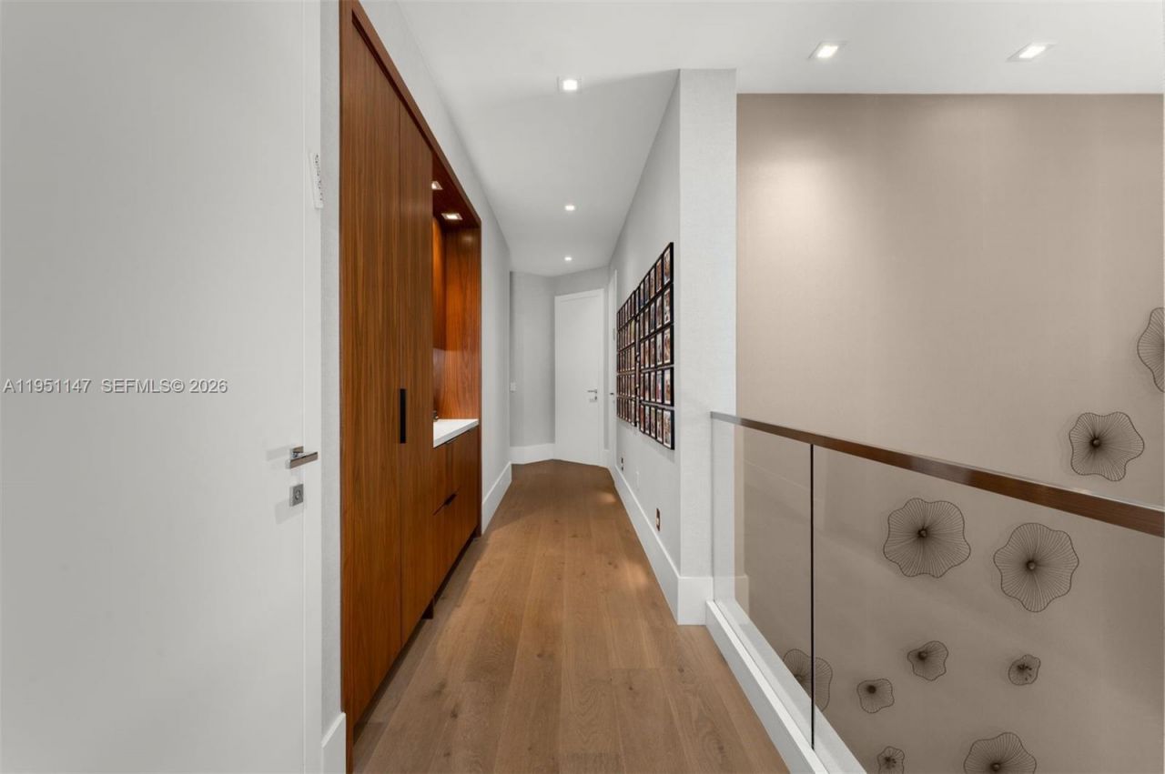 229 Golden Beach Dr , Golden Beach, FL 33160 Photo