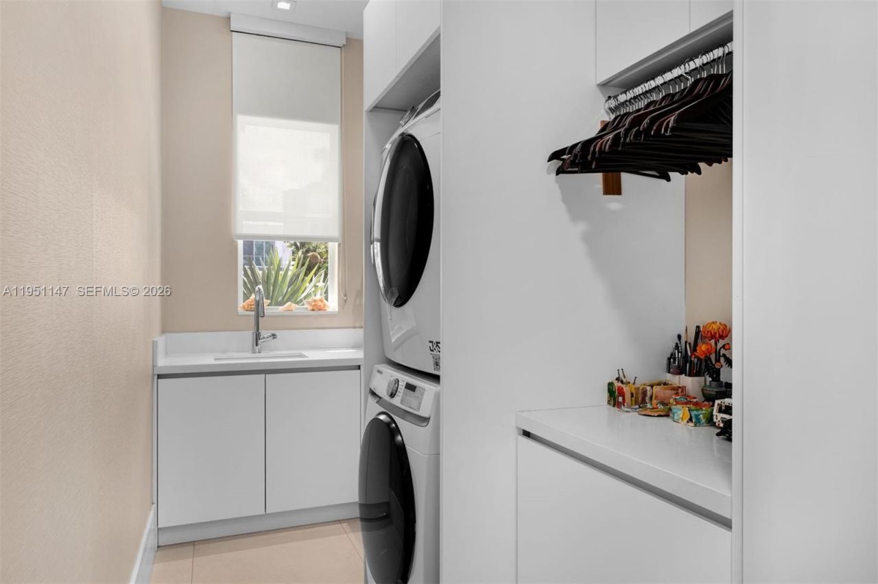 229 Golden Beach Dr , Golden Beach, FL 33160 Photo