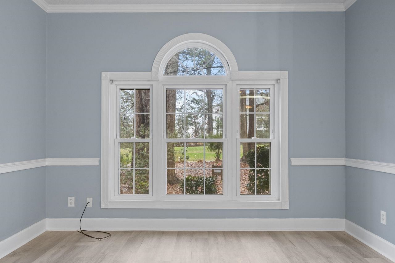 694 Riverwalk Dr. Photo 13