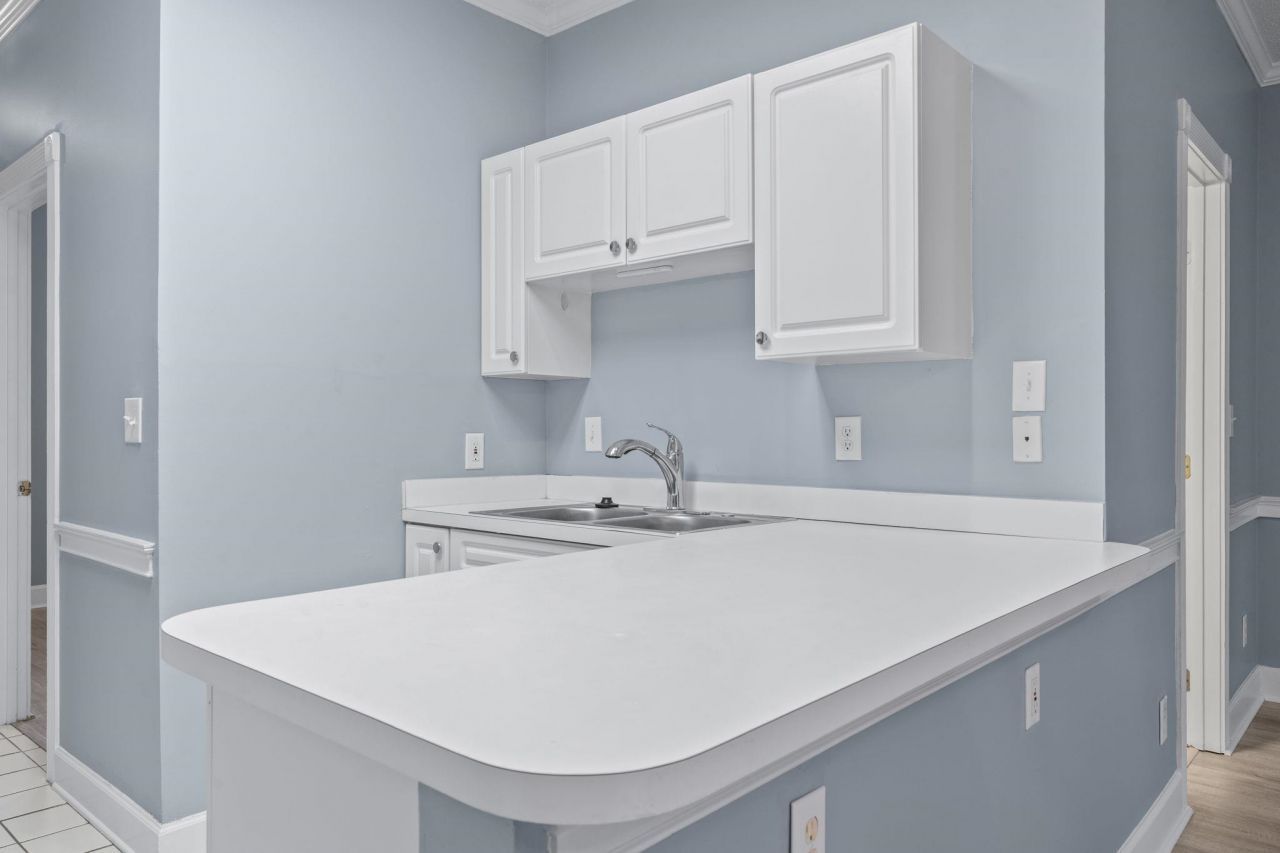 694 Riverwalk Dr. Photo 21