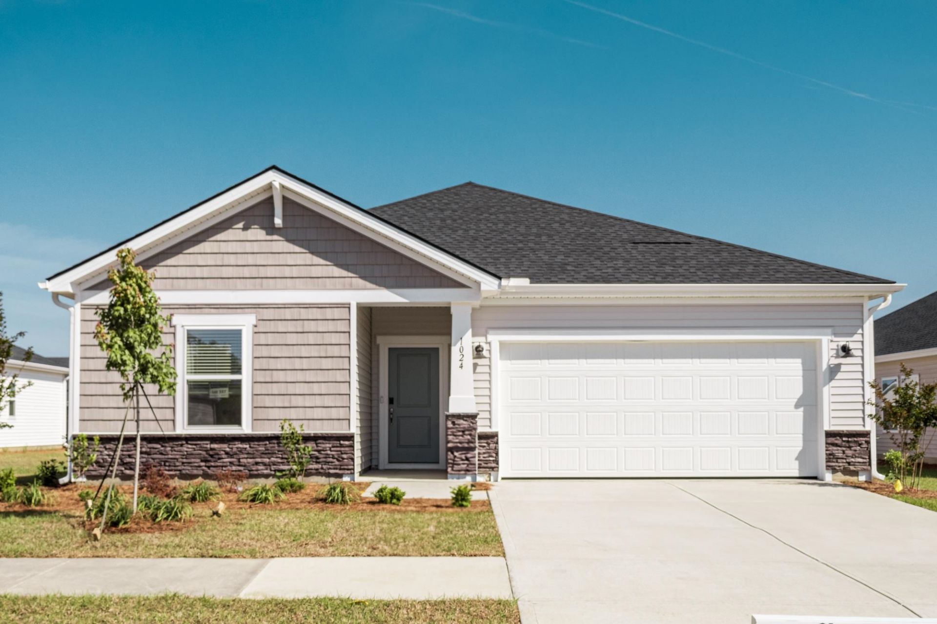 1024 Lauryn Oak Loop Photo 1