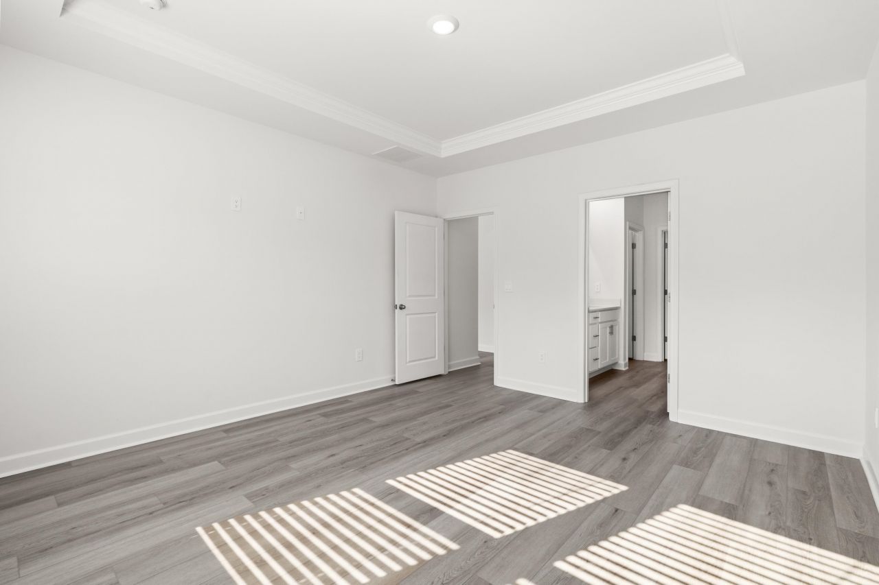 1024 Lauryn Oak Loop Photo 21