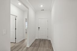 1024 Lauryn Oak Loop photo 4