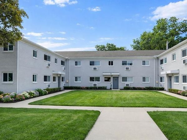 1770 E Woodward Heights Blvd Boulevard, Hazel Park, MI 48030