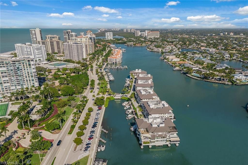 4400 Gulf Shore Blvd N, Unit 4-405, Naples, FL 34103 Photo