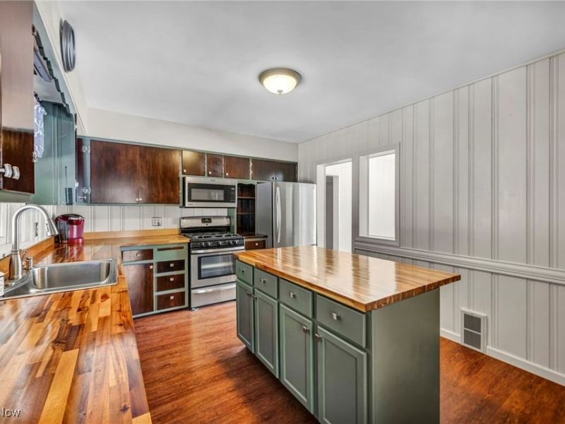 4085 Herner County Line Road, Southington, OH 44470 Photo 12