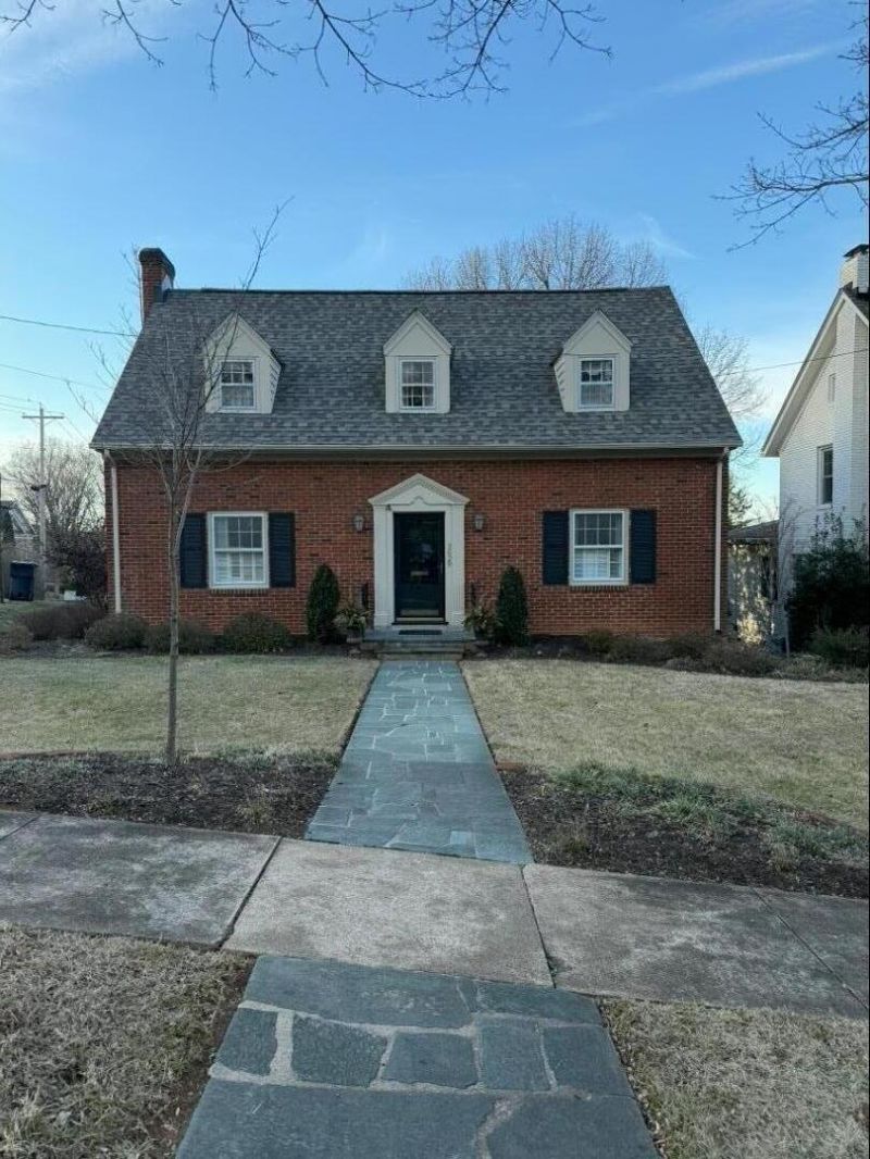 2629 Longview Ave Sw, Roanoke, VA 24014 Main Photo