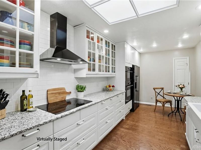 10432 Hickory Point Drive, Blue Ash, OH 45242 Photo 8