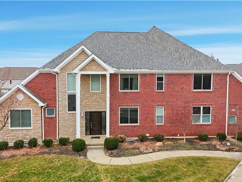 6756 Cherry Leaf Court, Mason, OH 45040 Photo 2