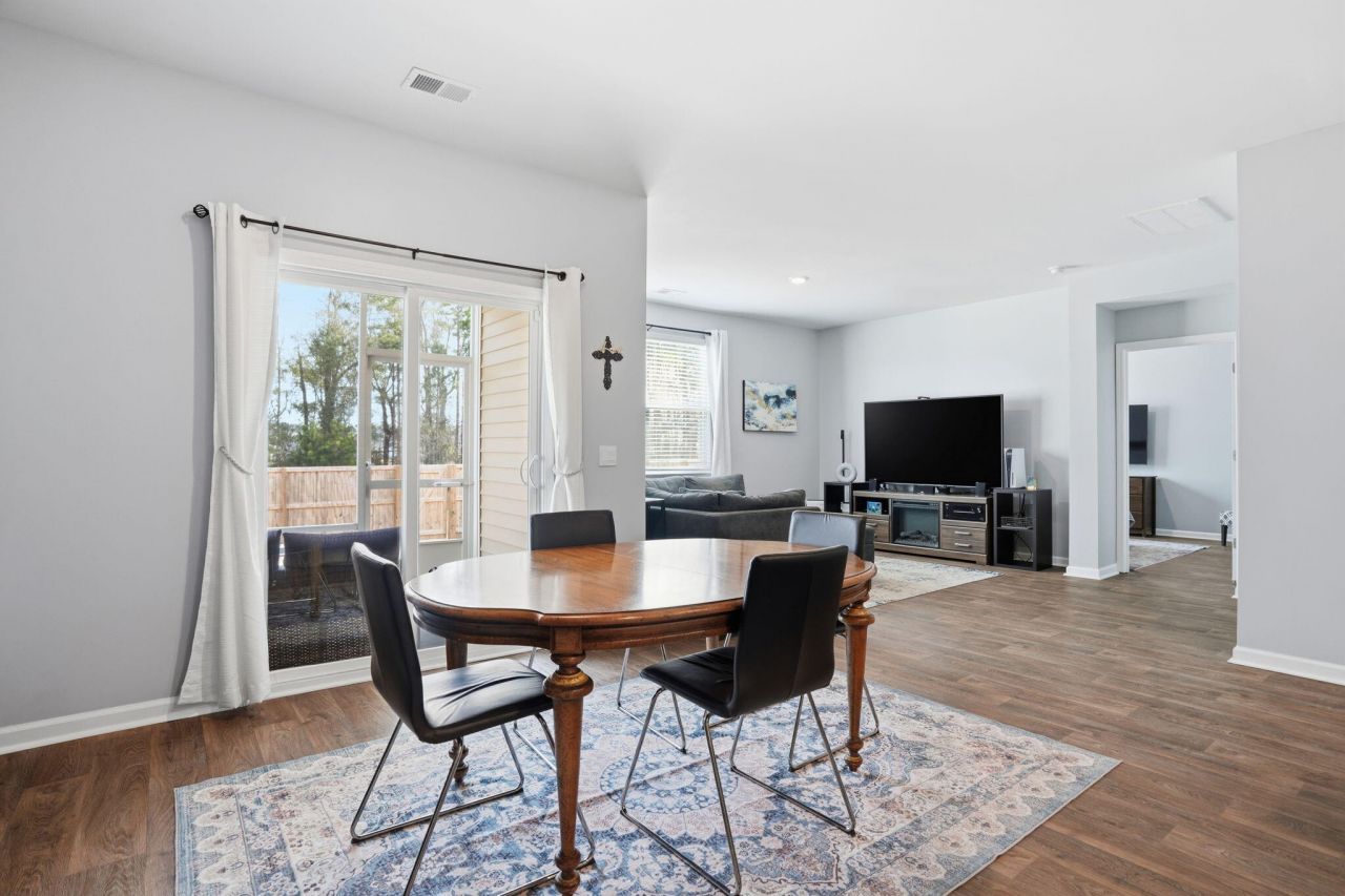 153 Ivory Shadow Road Photo 9