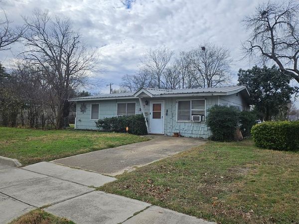 2907 Elm Park, Richland Hills, TX 76118