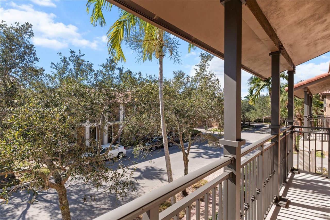 14725 SW 11th St, Pembroke Pines, FL 33027 Photo