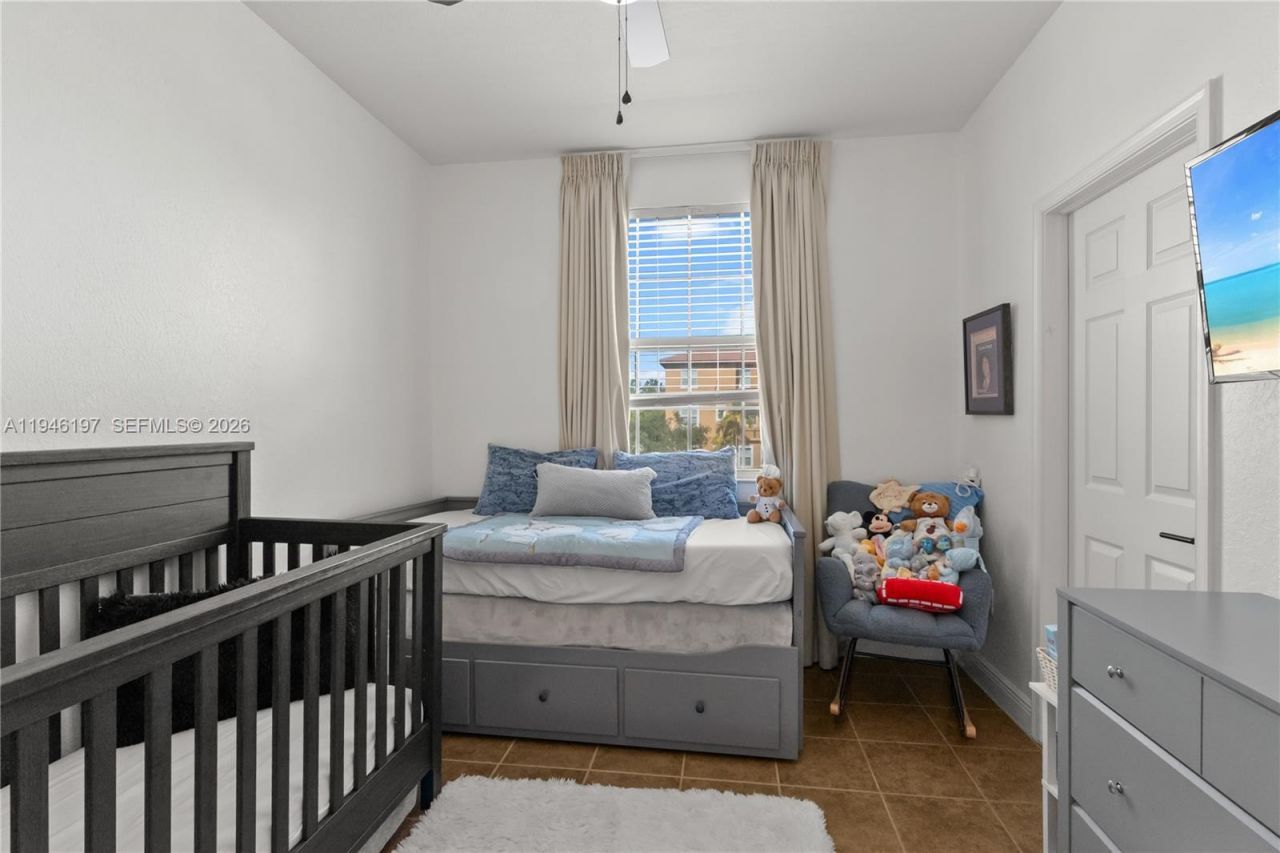 14725 SW 11th St, Pembroke Pines, FL 33027 Photo