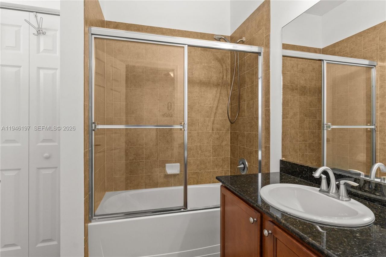 14725 SW 11th St, Pembroke Pines, FL 33027 Photo