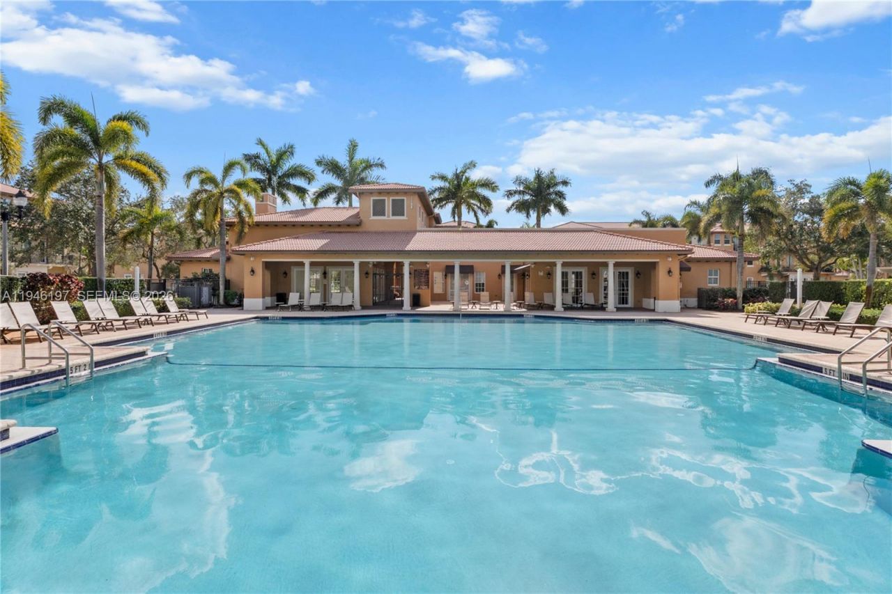 14725 SW 11th St, Pembroke Pines, FL 33027 Photo