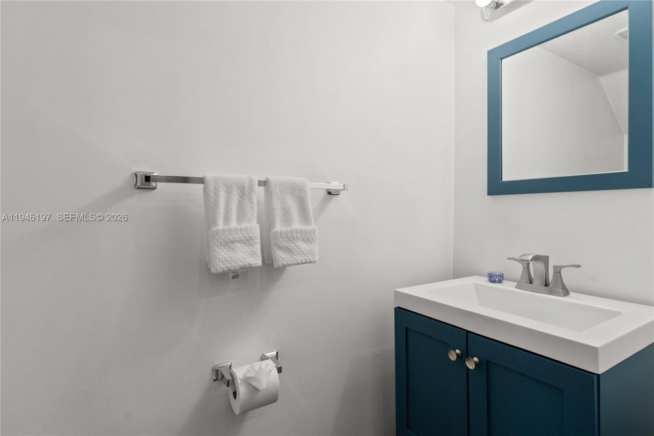 14725 SW 11th St, Pembroke Pines, FL 33027 Photo