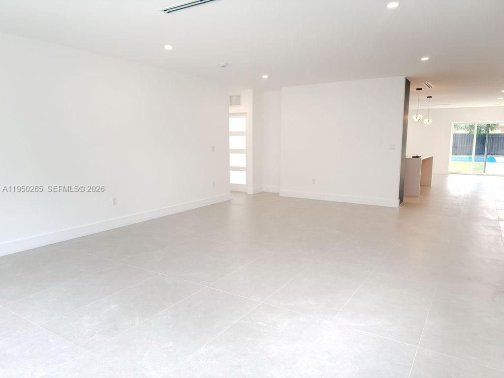 588 Palmetto Dr, Miami Springs, FL 33166 Photo