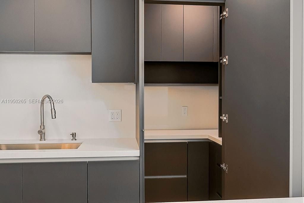 588 Palmetto Dr, Miami Springs, FL 33166 Photo