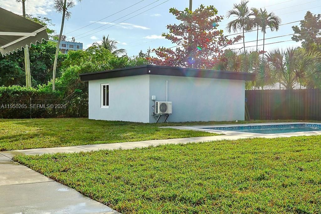 588 Palmetto Dr, Miami Springs, FL 33166 Photo