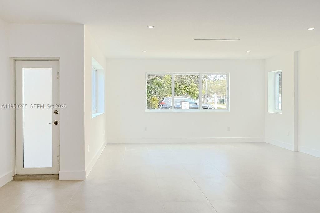 588 Palmetto Dr, Miami Springs, FL 33166 Photo