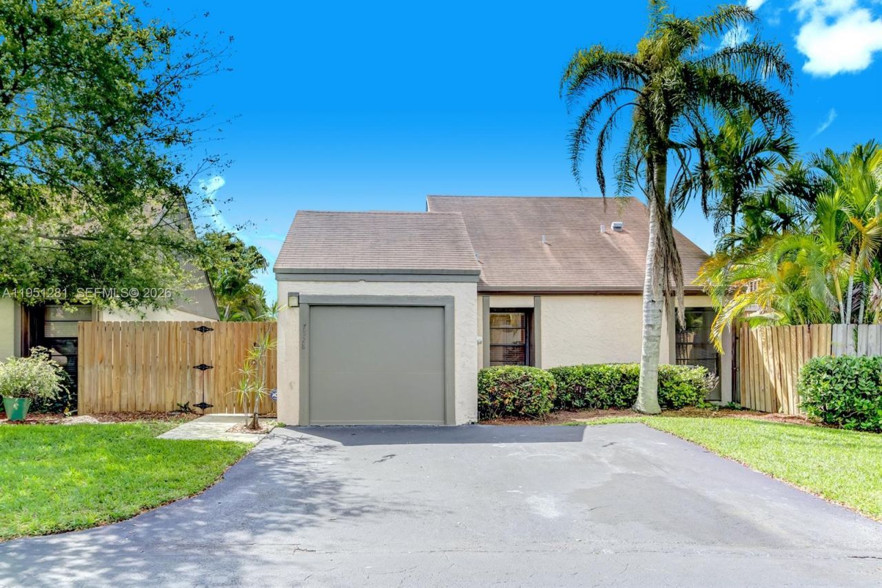 7528 SW 95th Pl, Miami, FL 33173 Photo