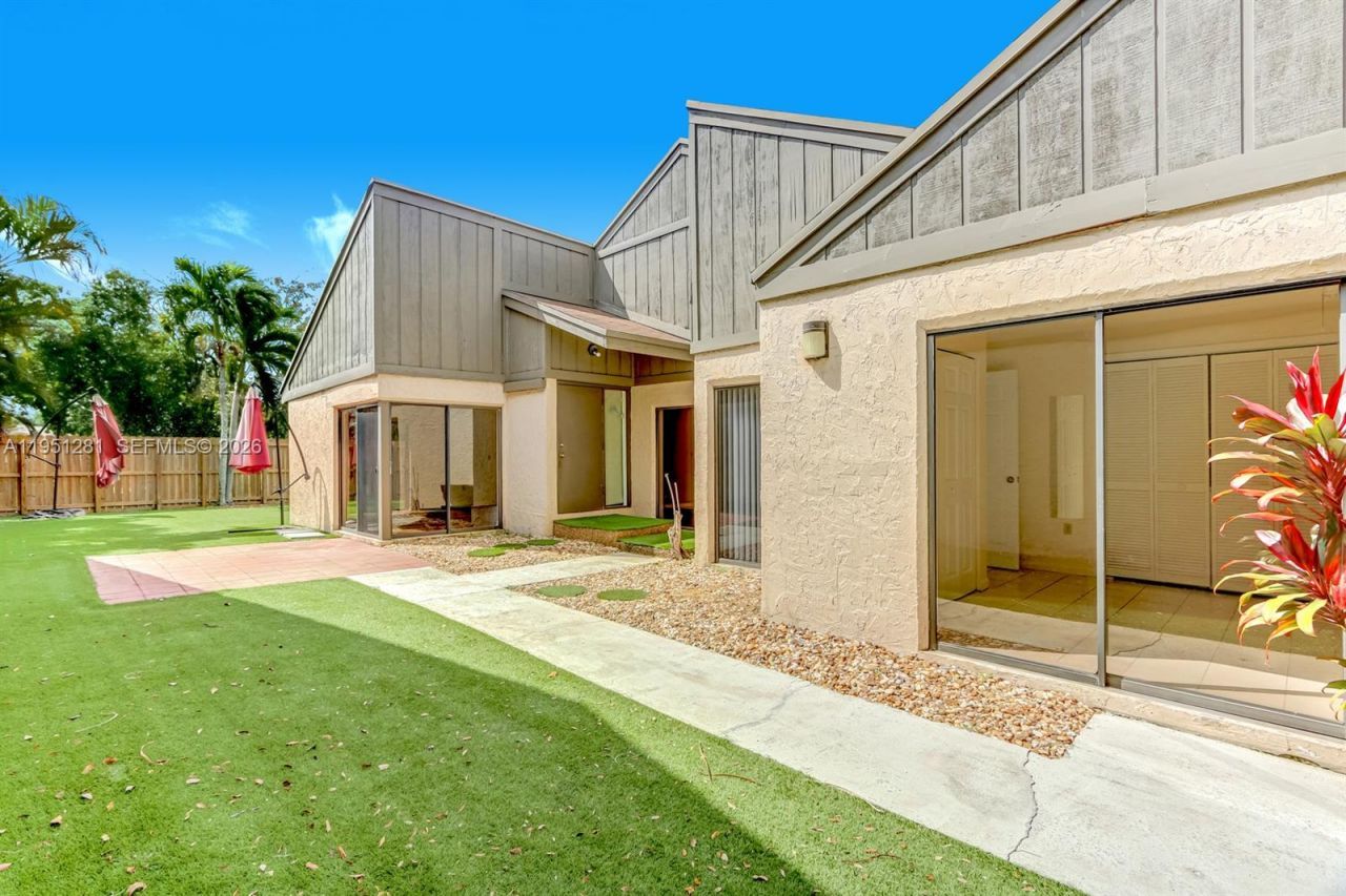 7528 SW 95th Pl, Miami, FL 33173 Photo