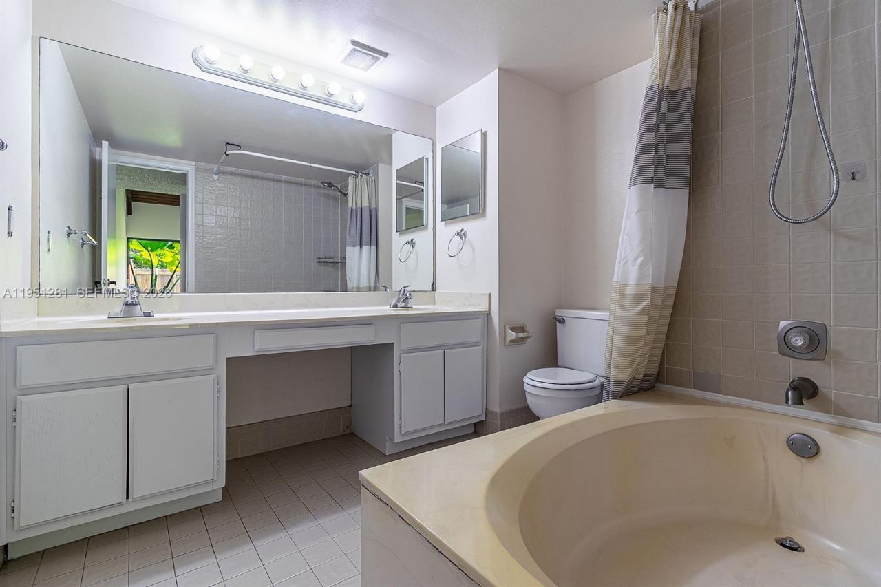 7528 SW 95th Pl, Miami, FL 33173 Photo