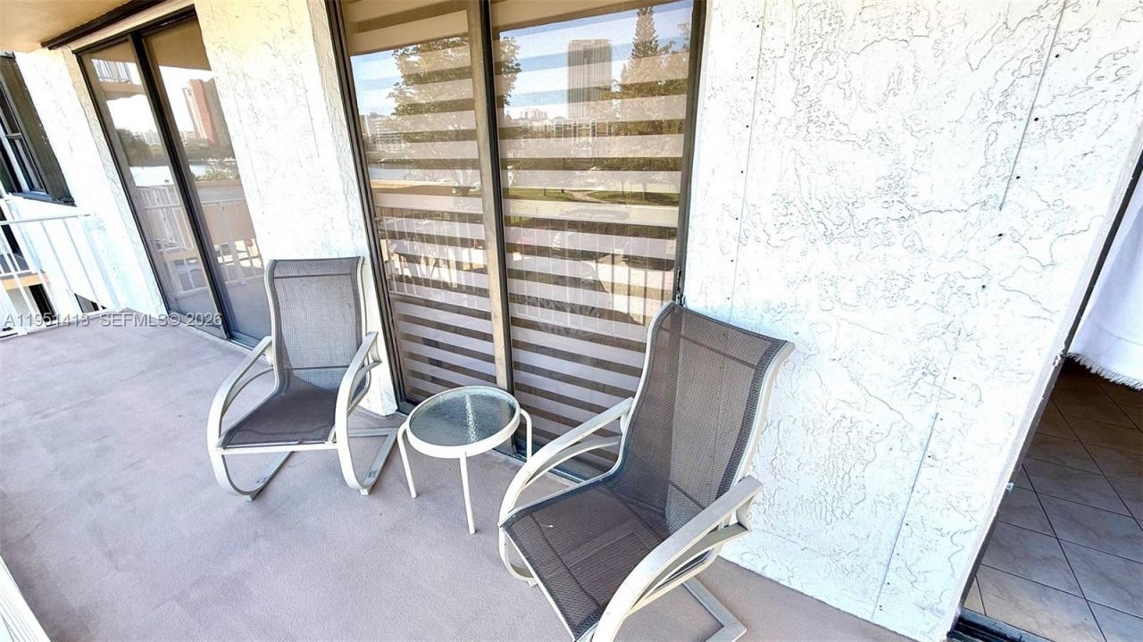 290 174th St, Unit 312, Sunny Isles Beach, FL 33160 Photo