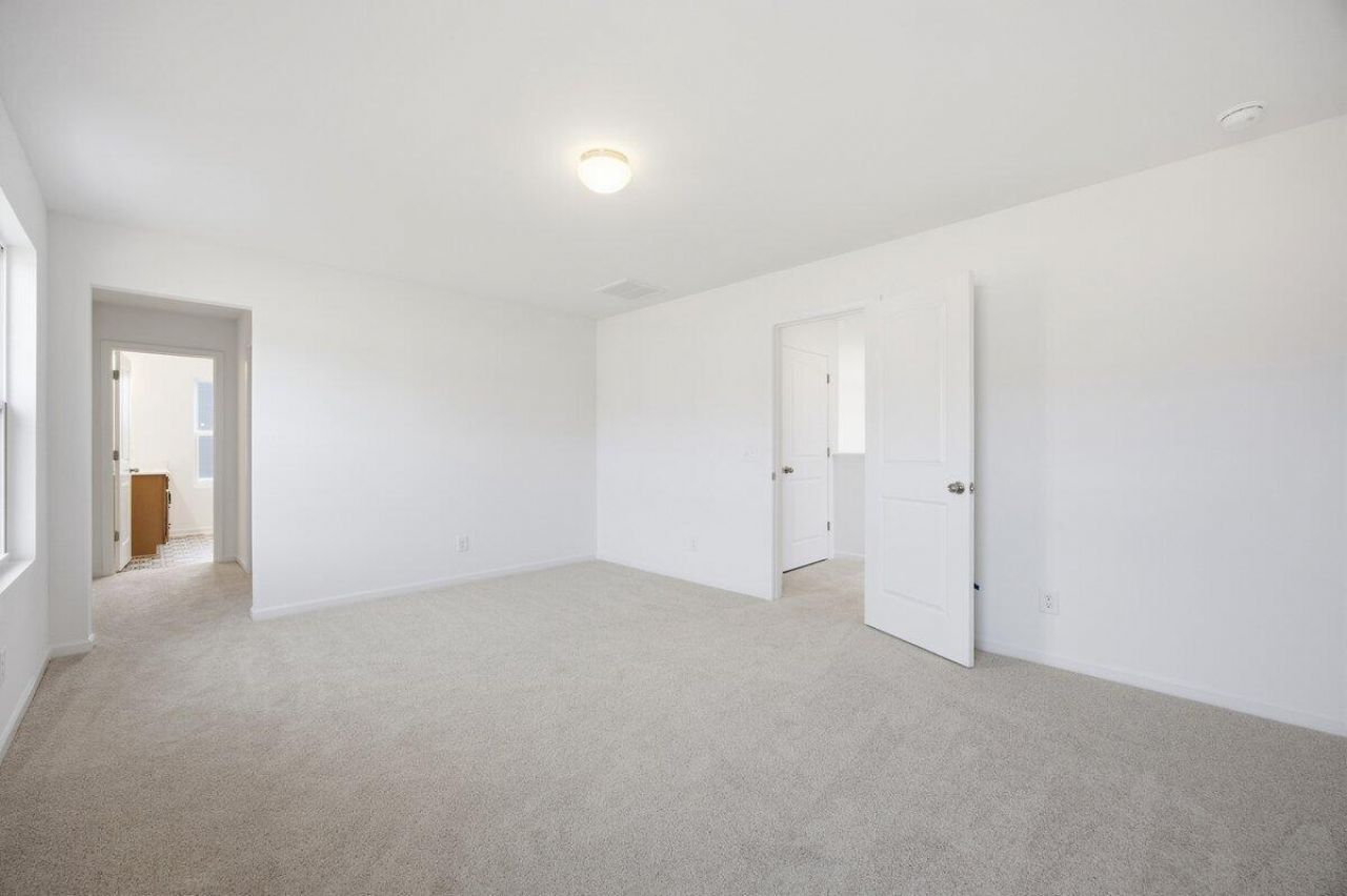 1020 Toland Drive Photo 13