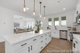 1020 Drakeford Street photo 4