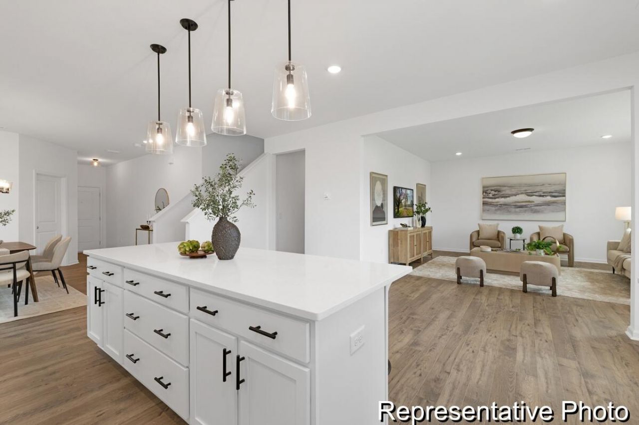 1020 Drakeford Street Photo 4