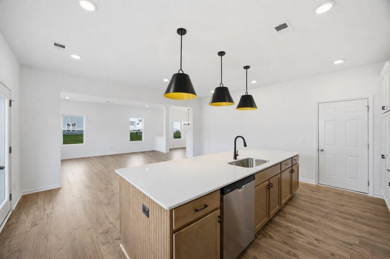 1020 Toland Drive Photo 6