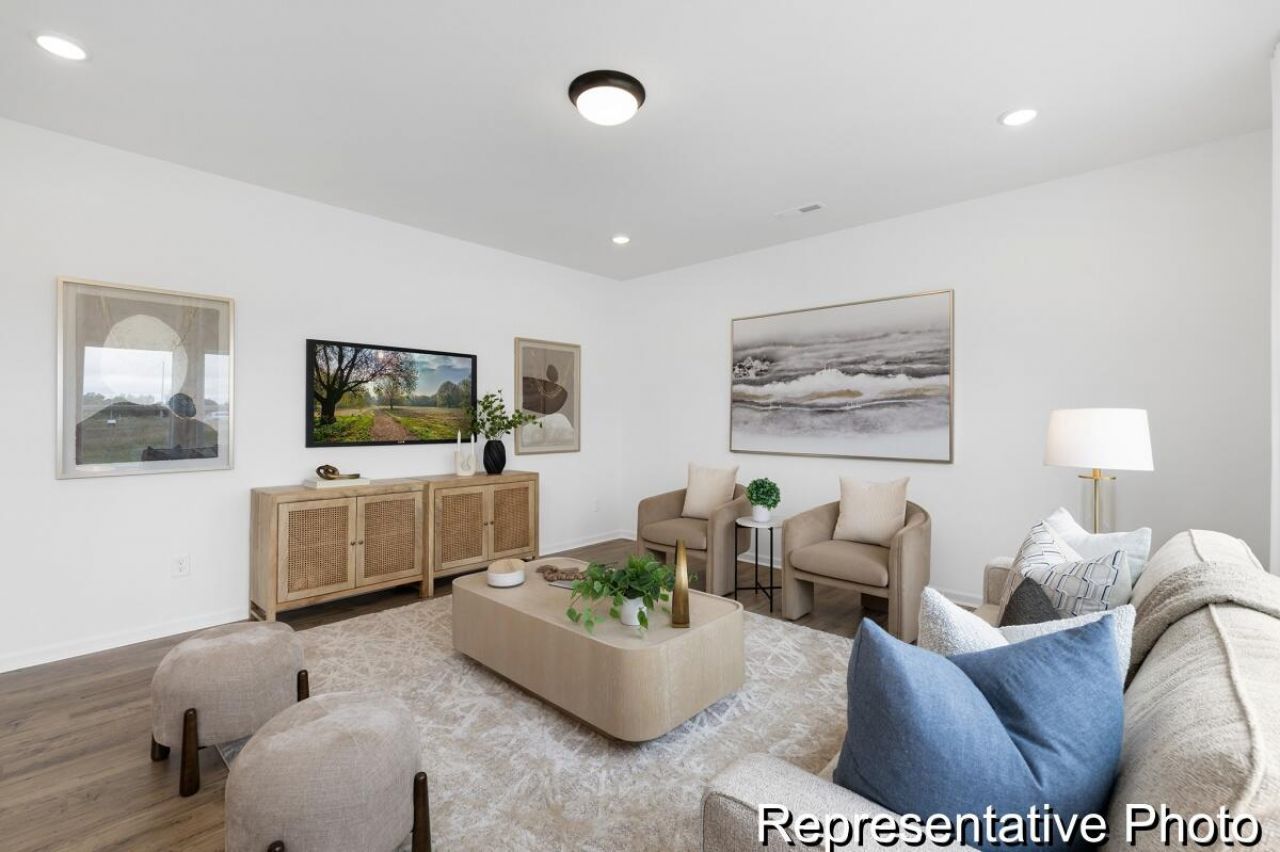 1020 Drakeford Street Photo 9