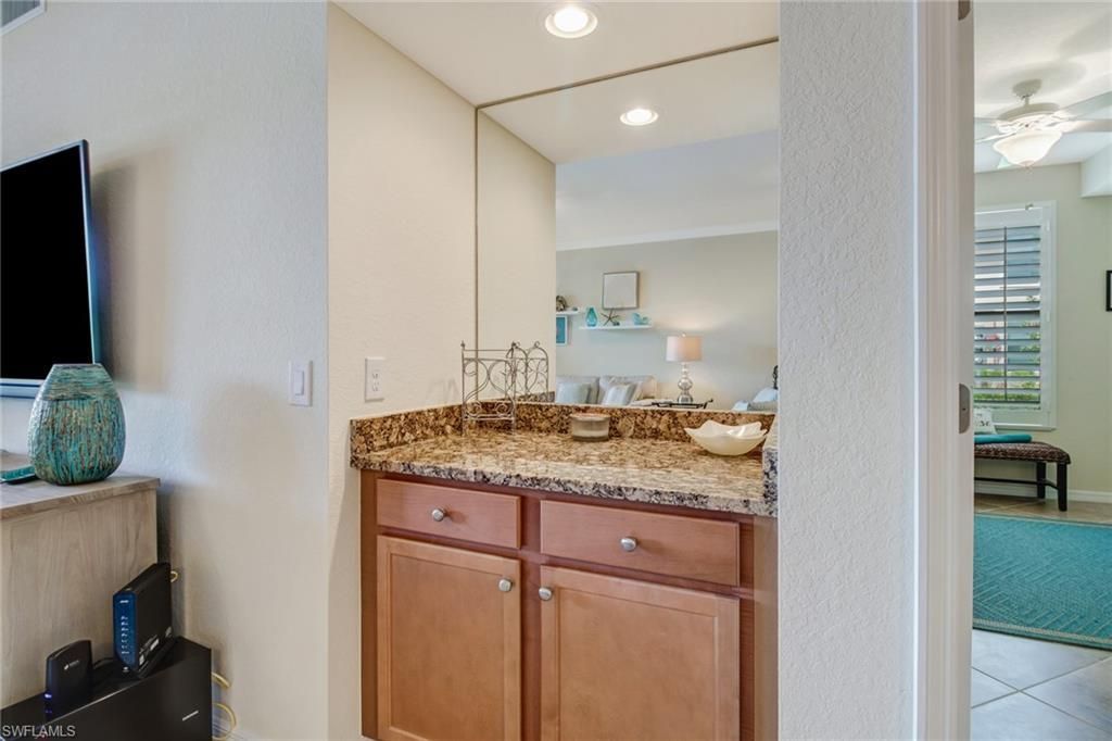 9514 Avellino Way, Unit 2116, Naples, FL 34113 Photo