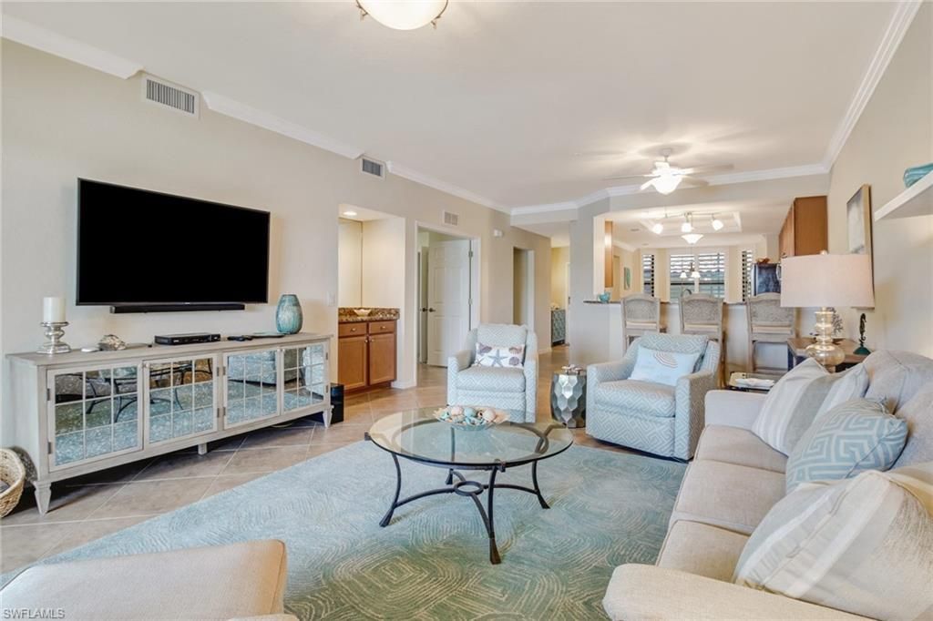 9514 Avellino Way, Unit 2116, Naples, FL 34113 Photo