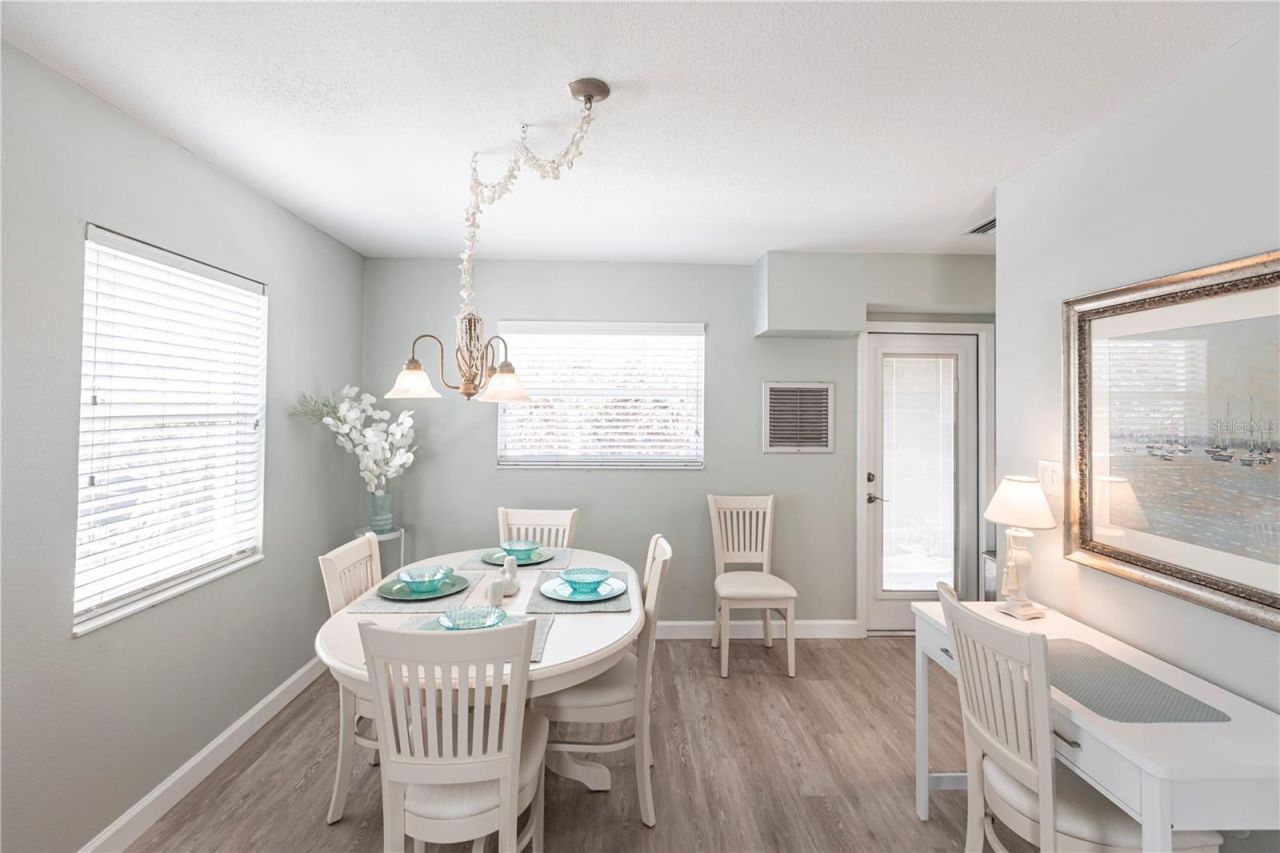 6020 Midnight Pass Road, Unit 11, Sarasota, FL 34242 Photo