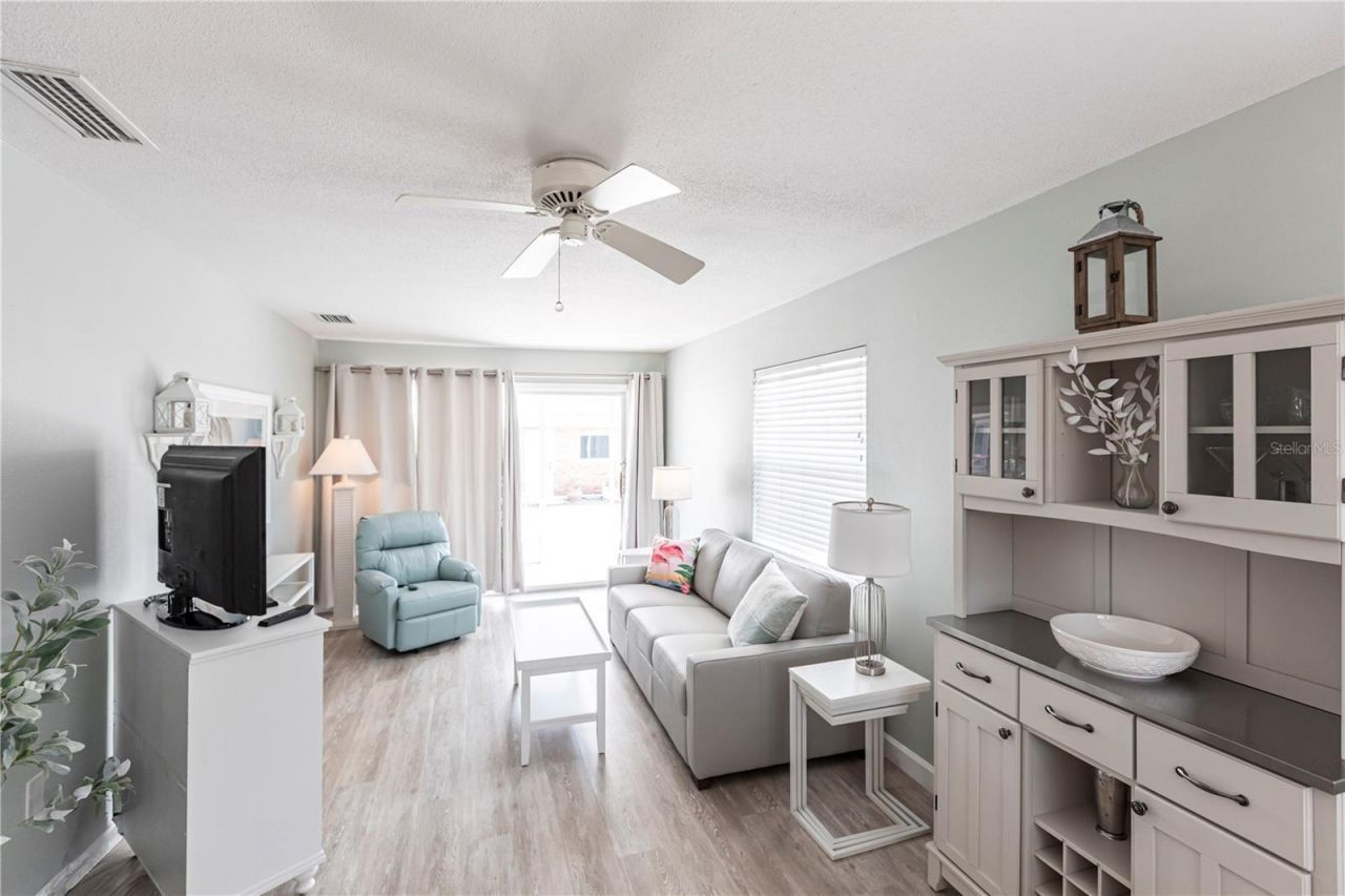 6020 Midnight Pass Road, Unit 11, Sarasota, FL 34242 Photo