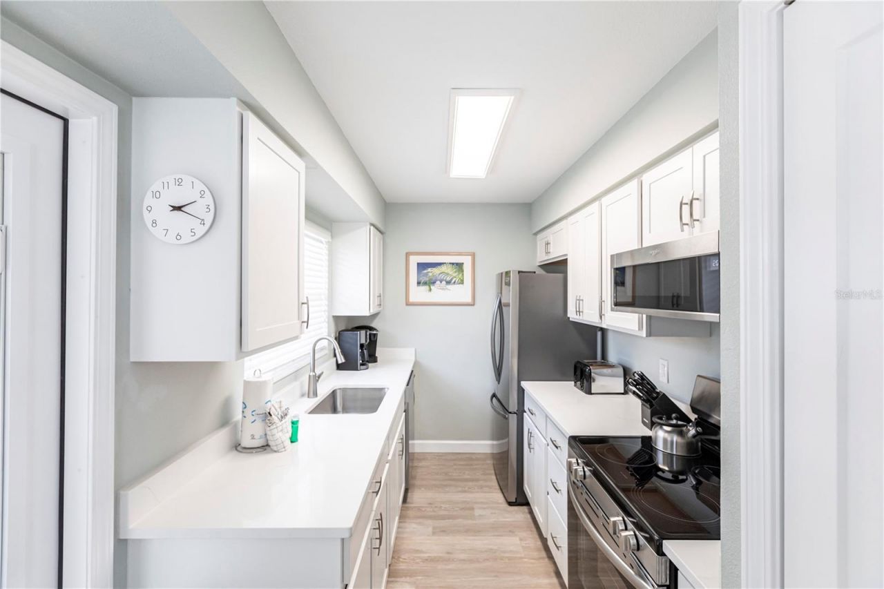 6020 Midnight Pass Road, Unit 11, Sarasota, FL 34242 Photo