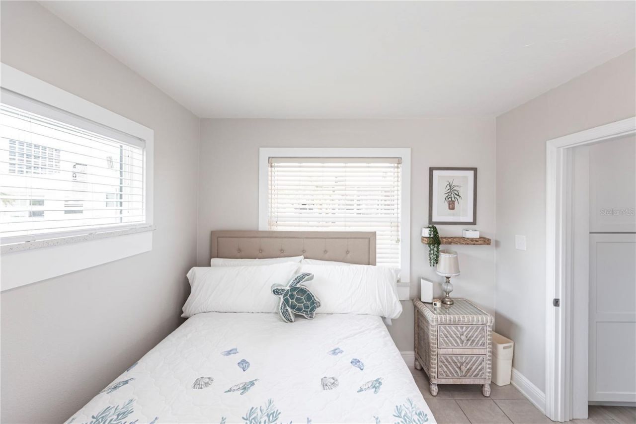 6020 Midnight Pass Road, Unit 56, Sarasota, FL 34242 Photo