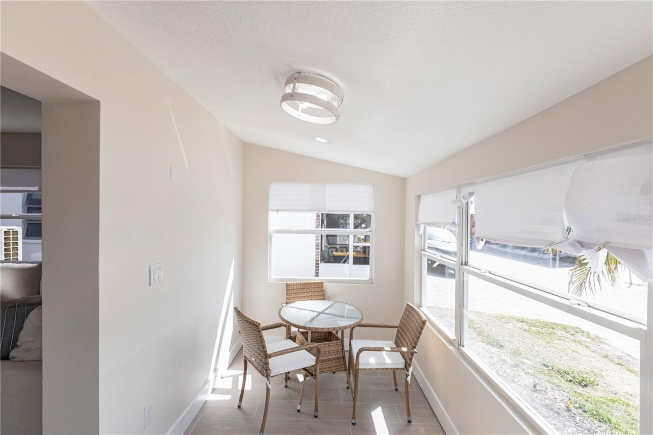 6020 Midnight Pass Road, Unit 15, Sarasota, FL 34242 Photo